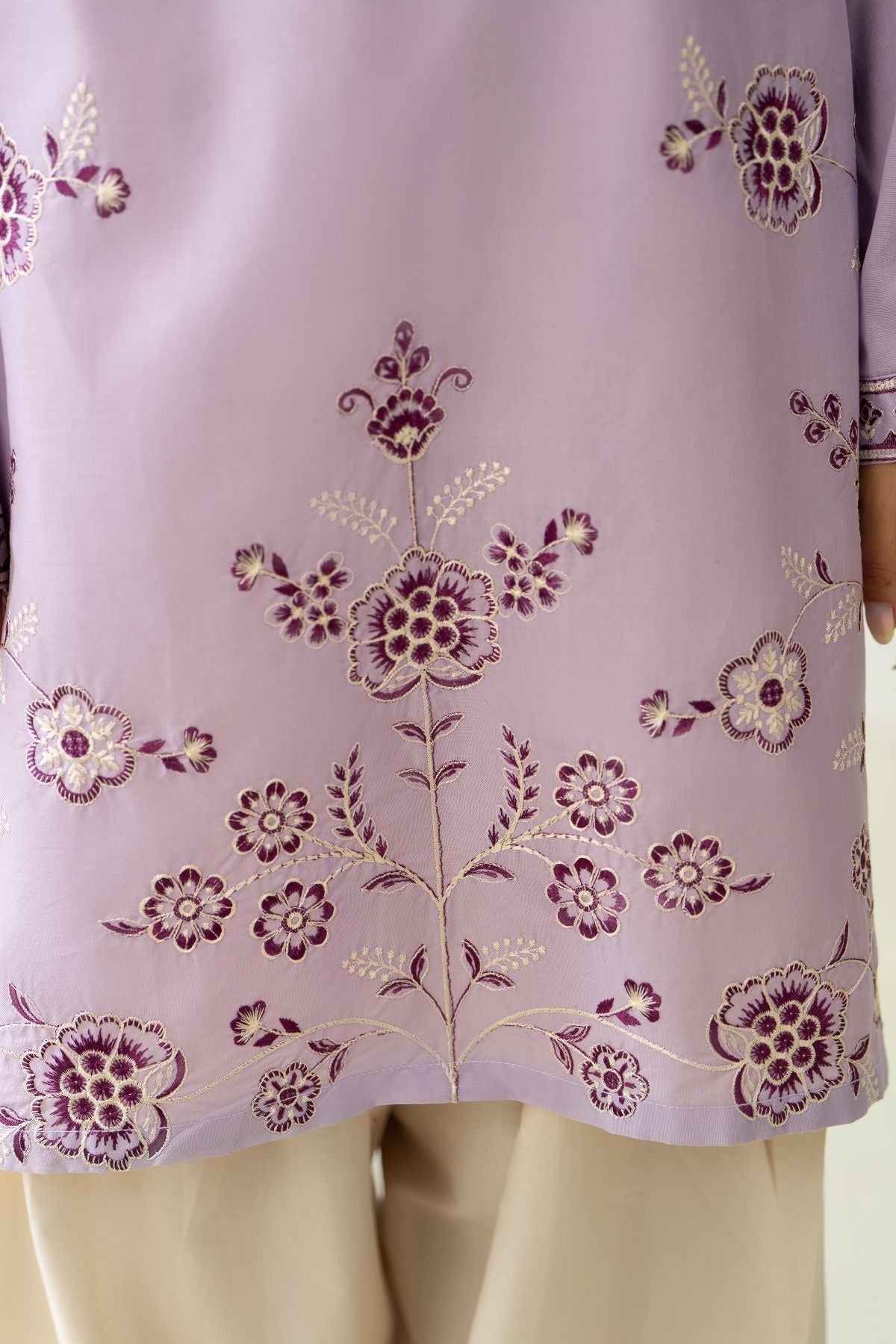 Lila – lilac lawn-cotton embroidered 2-piece suit | Samara Collection